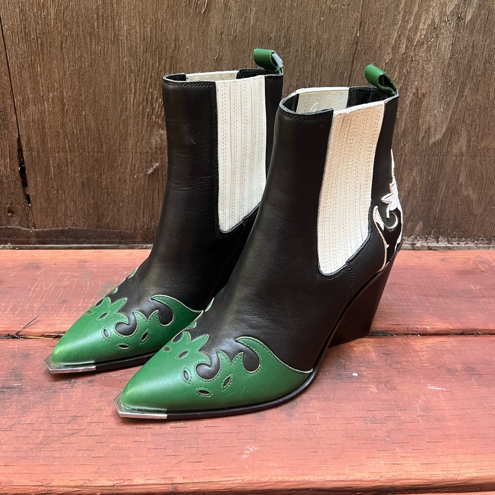 Steve Madden Western Ankle Boots